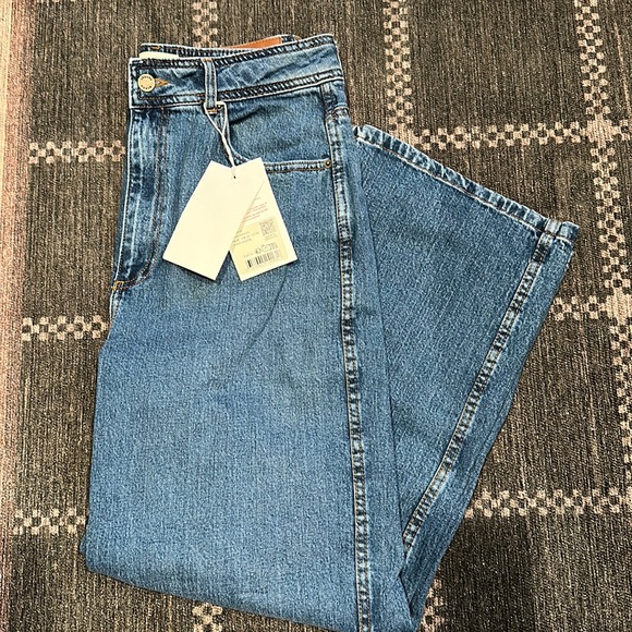 Sézane Le Crop Denim BNWT - Picture 2 of 7
